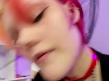 sova_energy — GOAL:  passionate kiss [150 tokens remaining]   #bdsm #lesbian #feet #saliva #couple