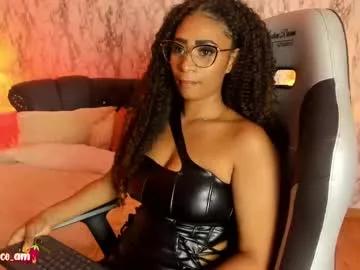 Try our girls live displays and explore the company of endless strippers, with beautiful physiques, vibrating toys and more.