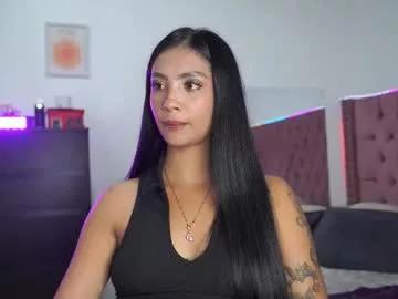 Try our girls live displays and explore the company of endless strippers, with beautiful physiques, vibrating toys and more.