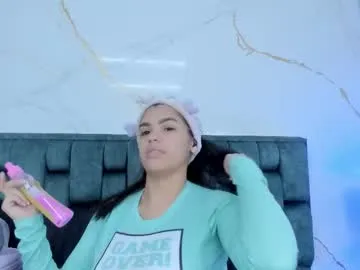 stephanysc — GOAL: Hi Stef [11 tokens remaining] can u make me squirt tonight?  Fav tips 11, 61,112,222, 555  #young #bigass #bigboobs #squirt #ebony