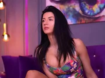 Try our girls live displays and explore the company of endless strippers, with beautiful physiques, vibrating toys and more.