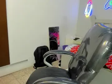 stiwentwink — GOAL: FULL NAKED [65 tokens remaining] Welcome to my room! #teen #twink #18 #skinny #cute