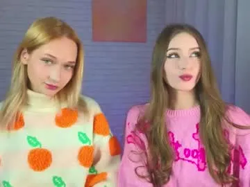 strawberryglow — Pull the sweater up a bit and show off your waist  #bigboobs #skinny #shy #new #bigass Hi everyone, it's our first day here. Let's get acquainted [365 tokens left]