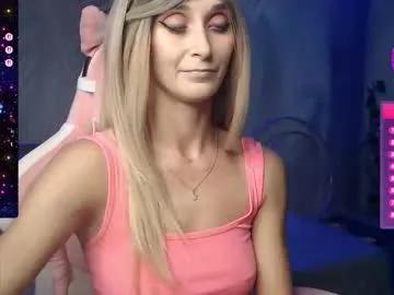 Try our girls live displays and explore the company of endless strippers, with beautiful physiques, vibrating toys and more.