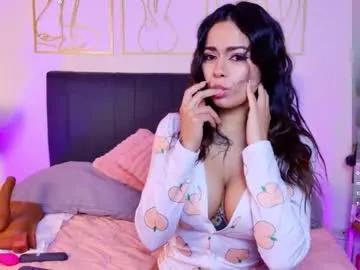 Try our girls live displays and explore the company of endless strippers, with beautiful physiques, vibrating toys and more.