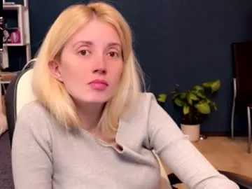 super_peach_stream — GOAL 1: naked and oil on tittis  #new    #ahegao  #teen  #daddy  #milf  #feet #pvt [3980 tokens left]