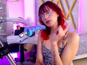 Try our girls live displays and explore the company of endless strippers, with beautiful physiques, vibrating toys and more.