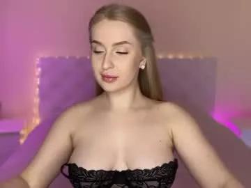 susie_dream_22 from Chaturbate is Freechat