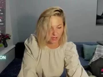 Try our girls live displays and explore the company of endless strippers, with beautiful physiques, vibrating toys and more.