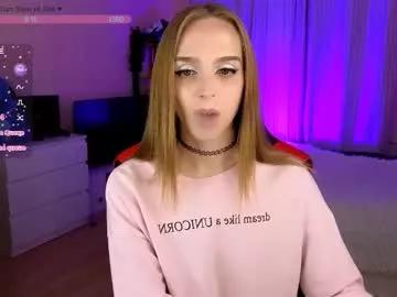 Try our girls live displays and explore the company of endless strippers, with beautiful physiques, vibrating toys and more.