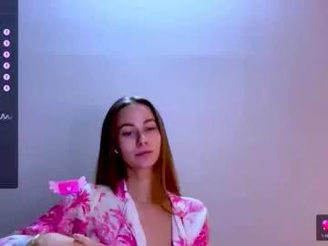 Try our girls live displays and explore the company of endless strippers, with beautiful physiques, vibrating toys and more.