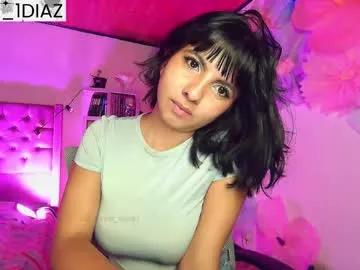 Try our girls live displays and explore the company of endless strippers, with beautiful physiques, vibrating toys and more.