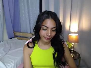 Try our girls live displays and explore the company of endless strippers, with beautiful physiques, vibrating toys and more.