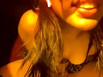 Try our girls live displays and explore the company of endless strippers, with beautiful physiques, vibrating toys and more.