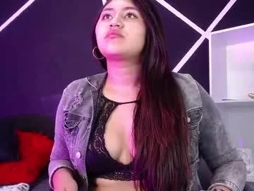 Try our girls live displays and explore the company of endless strippers, with beautiful physiques, vibrating toys and more.