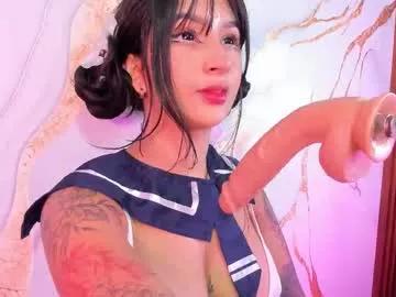 Try our girls live displays and explore the company of endless strippers, with beautiful physiques, vibrating toys and more.