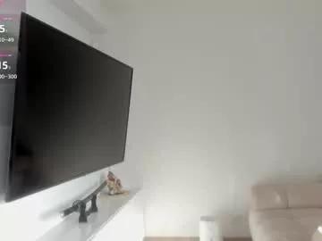 Try our girls live displays and explore the company of endless strippers, with beautiful physiques, vibrating toys and more.