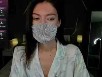 Try our girls live displays and explore the company of endless strippers, with beautiful physiques, vibrating toys and more.