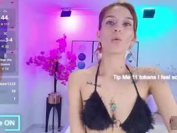 Try our girls live displays and explore the company of endless strippers, with beautiful physiques, vibrating toys and more.
