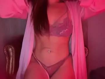 Try our girls live displays and explore the company of endless strippers, with beautiful physiques, vibrating toys and more.