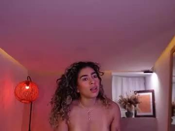Try our girls live displays and explore the company of endless strippers, with beautiful physiques, vibrating toys and more.