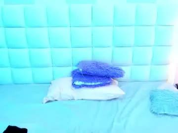 Try our girls live displays and explore the company of endless strippers, with beautiful physiques, vibrating toys and more.