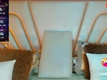 Try our girls live displays and explore the company of endless strippers, with beautiful physiques, vibrating toys and more.