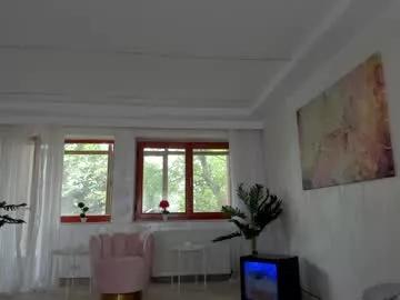 tiffanyhouston_ from Chaturbate