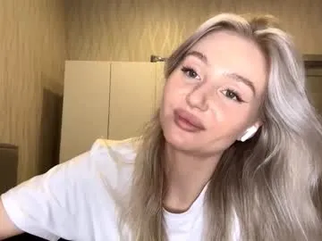 tinavaleri — Goall: 'lIl show you the color of my bra * Hey, my name is Crystalia Teddy bear or rabbit? * I am litle blonde girl, #blonde #shy #18 #skinny #new [17 tokens remaining]