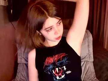 tripleprinces — A kiss and a smile  [50 tokens left] #pretty #natural #feet #smalltits #braces