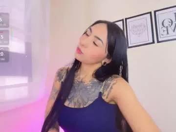 Try our girls live displays and explore the company of endless strippers, with beautiful physiques, vibrating toys and more.