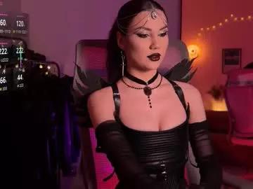 Try our girls live displays and explore the company of endless strippers, with beautiful physiques, vibrating toys and more.