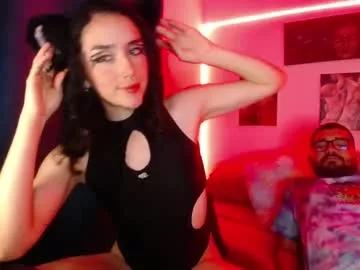 Try our girls live displays and explore the company of endless strippers, with beautiful physiques, vibrating toys and more.