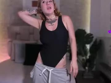 valen_catt from Chaturbate is Freechat