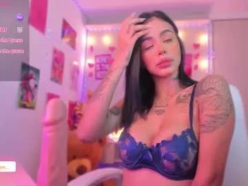 Try our girls live displays and explore the company of endless strippers, with beautiful physiques, vibrating toys and more.