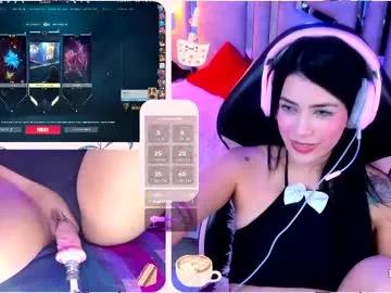 Try our girls live displays and explore the company of endless strippers, with beautiful physiques, vibrating toys and more.