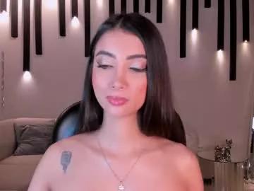 Try our girls live displays and explore the company of endless strippers, with beautiful physiques, vibrating toys and more.