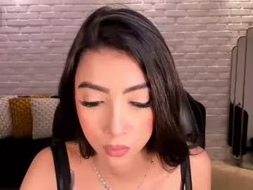 Try our girls live displays and explore the company of endless strippers, with beautiful physiques, vibrating toys and more.