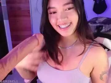 Try our girls live displays and explore the company of endless strippers, with beautiful physiques, vibrating toys and more.