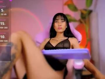 Try our girls live displays and explore the company of endless strippers, with beautiful physiques, vibrating toys and more.