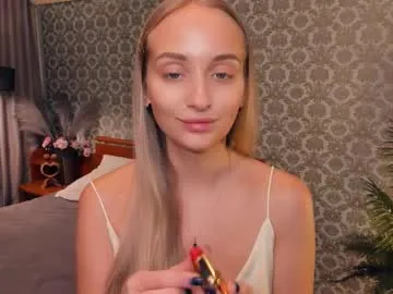 vellaford — GOAL: Look at me with hendbra 3 mins <3 [75 tokens remaining] Hello, Im Eva<3 im new here please help me collect 20 thumbs up #18 #new #blonde #teen #skinny