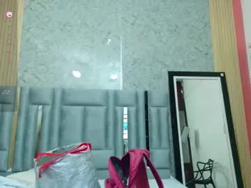 Avatar of veronica_roose