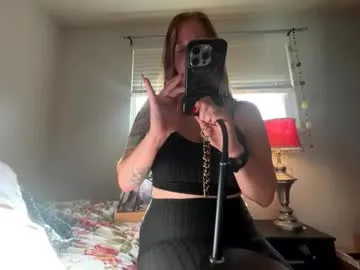 veronicalake — Veronica's room: private video call? | #followme #redhead #bigboobs #longhair #freckles