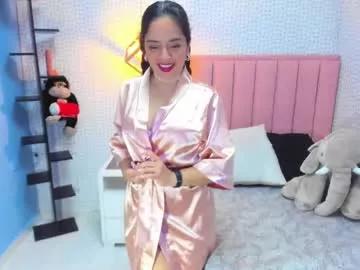 Try our girls live displays and explore the company of endless strippers, with beautiful physiques, vibrating toys and more.