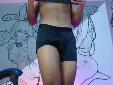Try our girls live displays and explore the company of endless strippers, with beautiful physiques, vibrating toys and more.