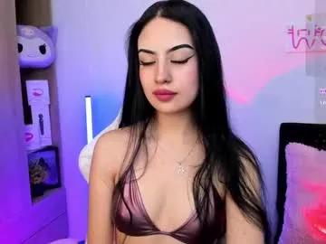 Try our girls live displays and explore the company of endless strippers, with beautiful physiques, vibrating toys and more.