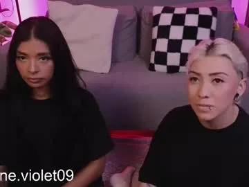 Avatar of violettgrey_