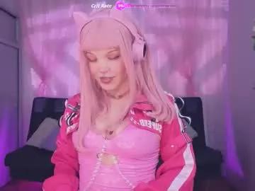 Try our girls live displays and explore the company of endless strippers, with beautiful physiques, vibrating toys and more.
