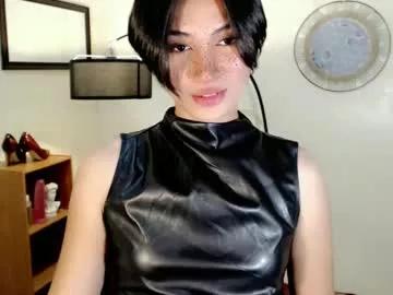 Try our girls live displays and explore the company of endless strippers, with beautiful physiques, vibrating toys and more.