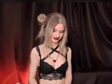 Try our girls live displays and explore the company of endless strippers, with beautiful physiques, vibrating toys and more.